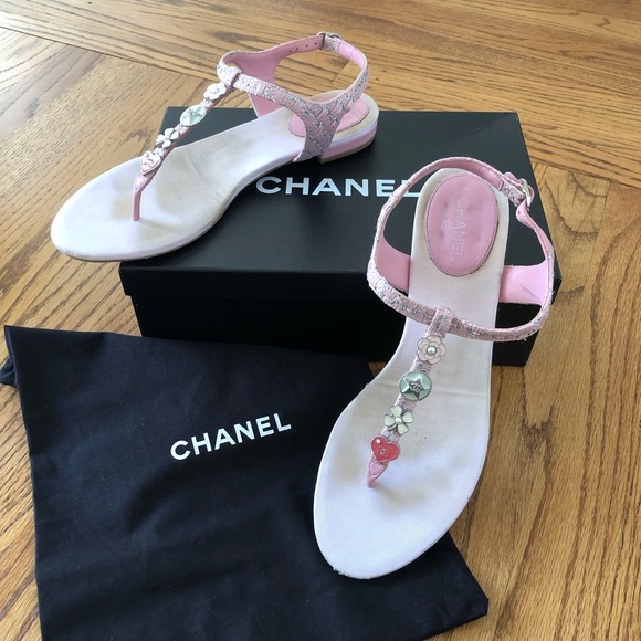 Chanel Lucky Symbols Sandals 17C - Picture 2 of 16
